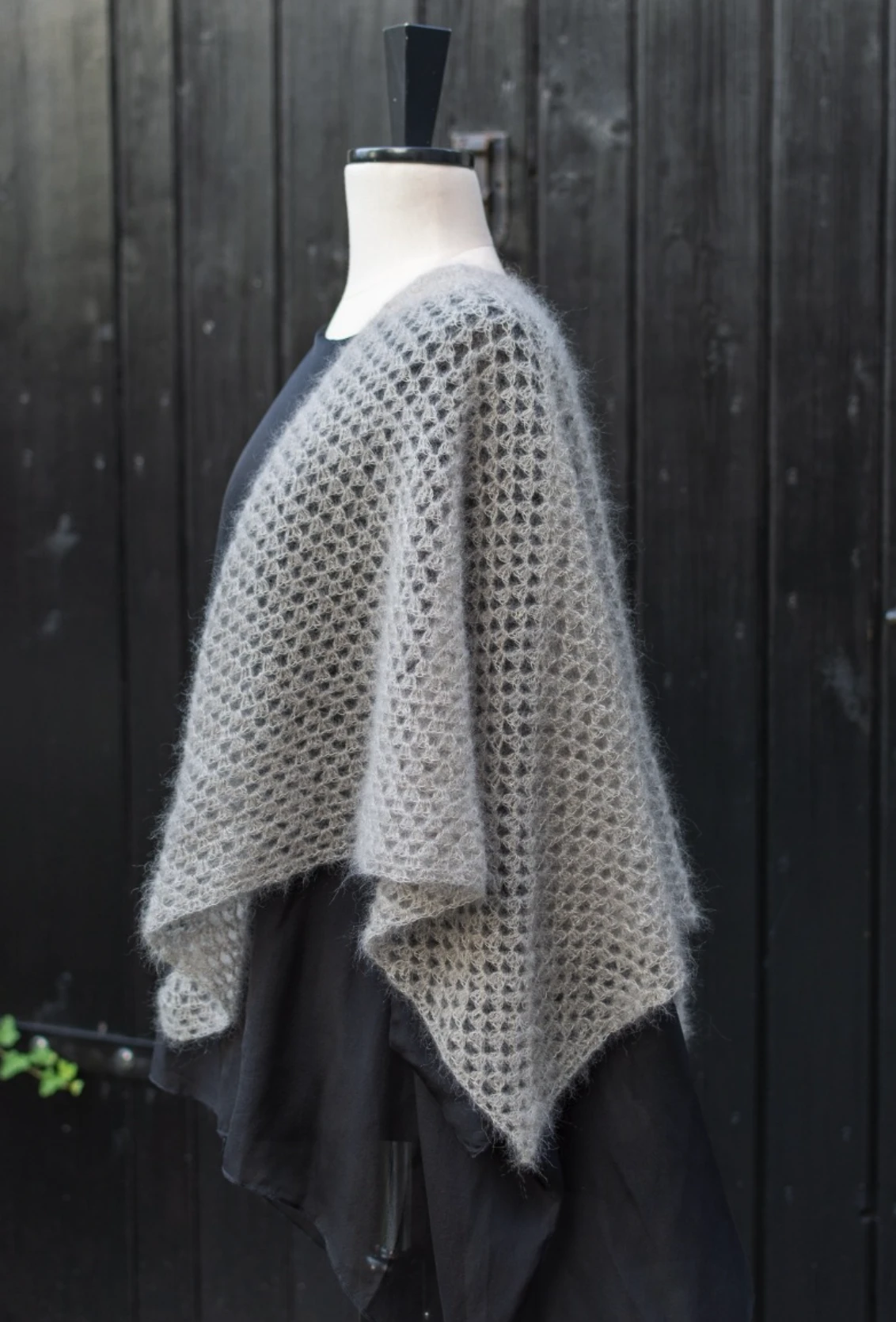 Chusta ażurowa z moheru i jedwabiu