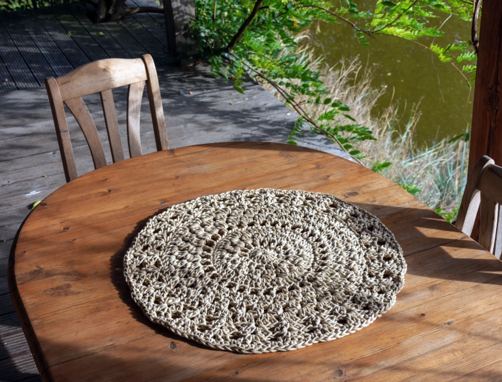 Serweta ażurowa ze sznurka