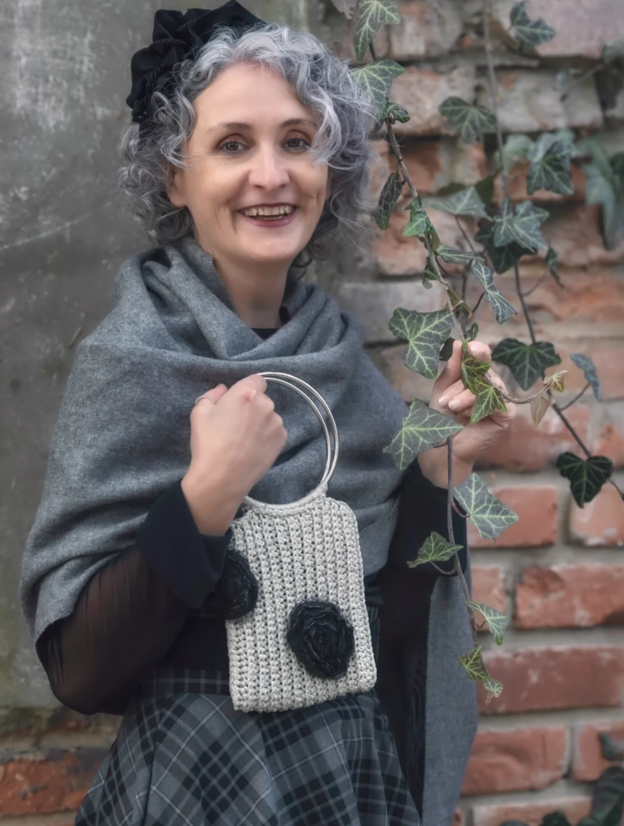 Torebka z tiulowymi kwiatami